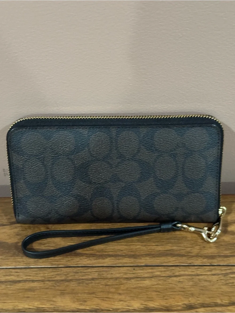 Coach Wallet - Picture 2 of 4